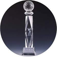 Trofeos y Medallas Cristalinas para Torneos de Golf