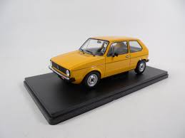 Volkswagen Golf 1 Caribe Amarillo 1978 - OPO 10 1/24